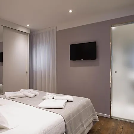 Unyca - River View شقة